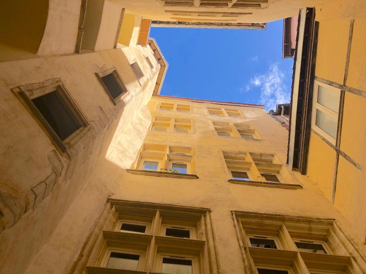 Cocoon Du Vieux Lyon - Luxury Apartment - Balneo ภายนอก รูปภาพ